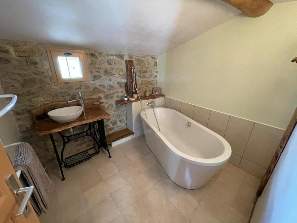 Domaine Saint Claude - Gite , Chambres D'Hotes & Hebergement Insolite Malleval Exterior foto